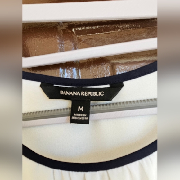 BANANA REPUBLIC BLOUSE - Picture 3 of 3